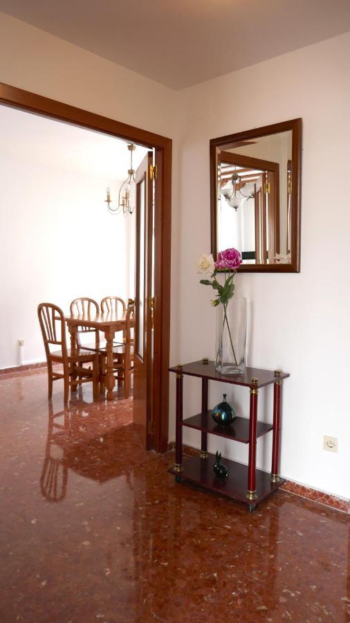 Casa Soleada En Calle Tranquila Sewilla Zewnętrze zdjęcie